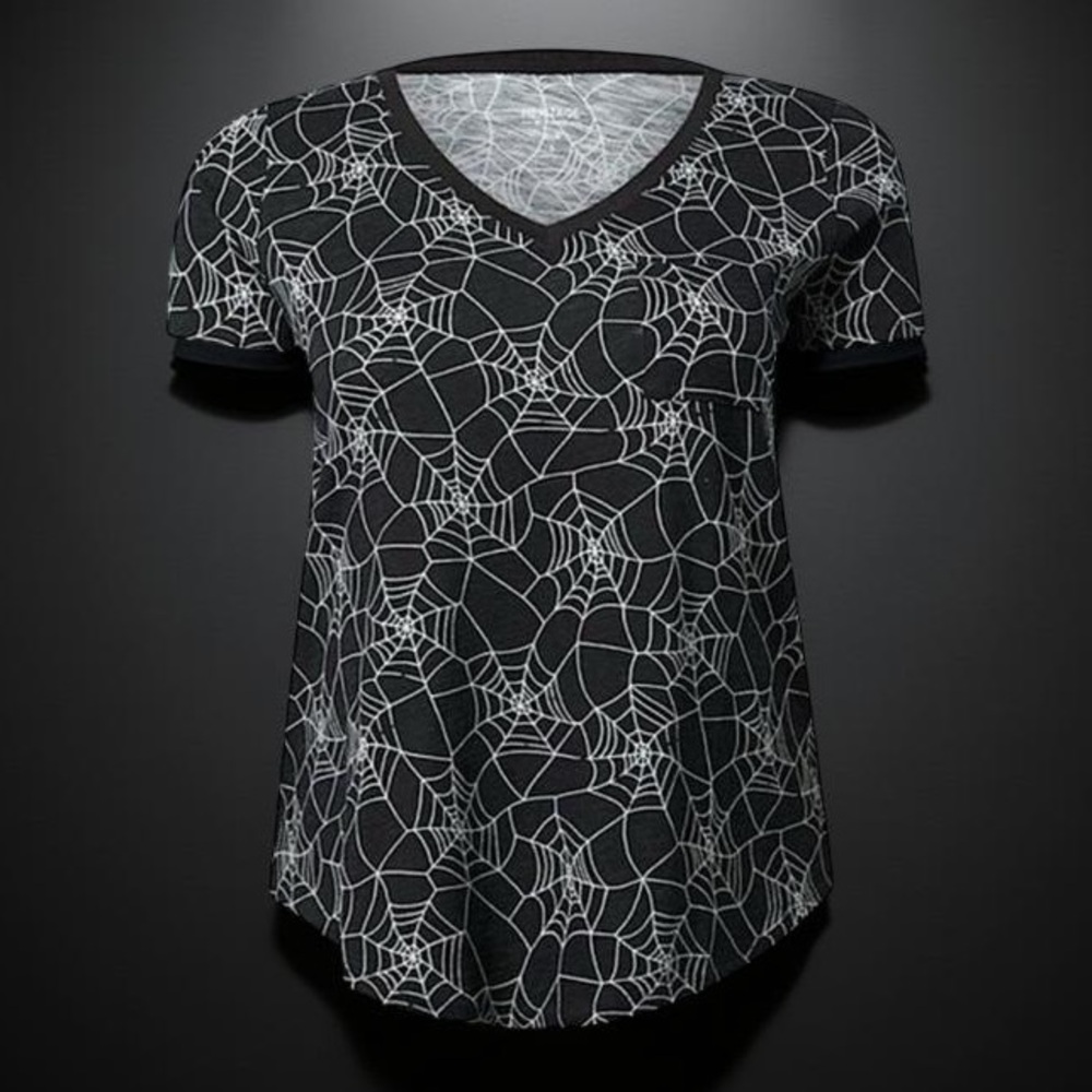 TORRID Spider Web Print Heritage Slub V-Neck‎ Cotton Tee NWT
